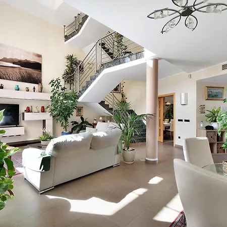Villa Rossella By Paramount Holidays *